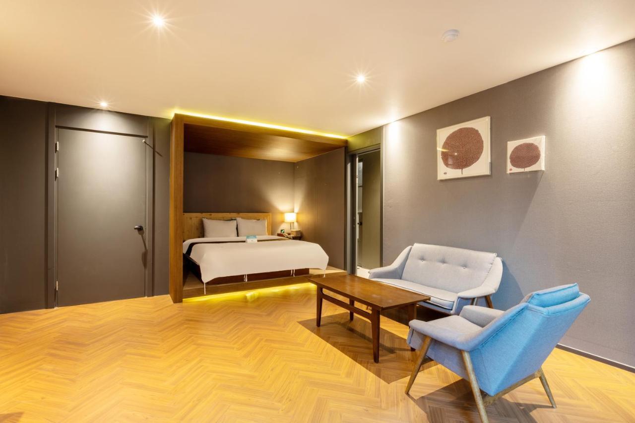 Sorgente Business Hotel Busan Esterno foto